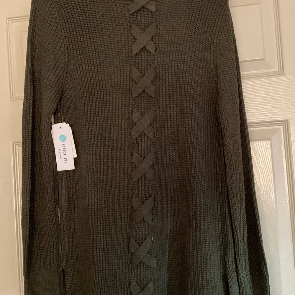 Jamelya Back Detail Cardigan in Olive